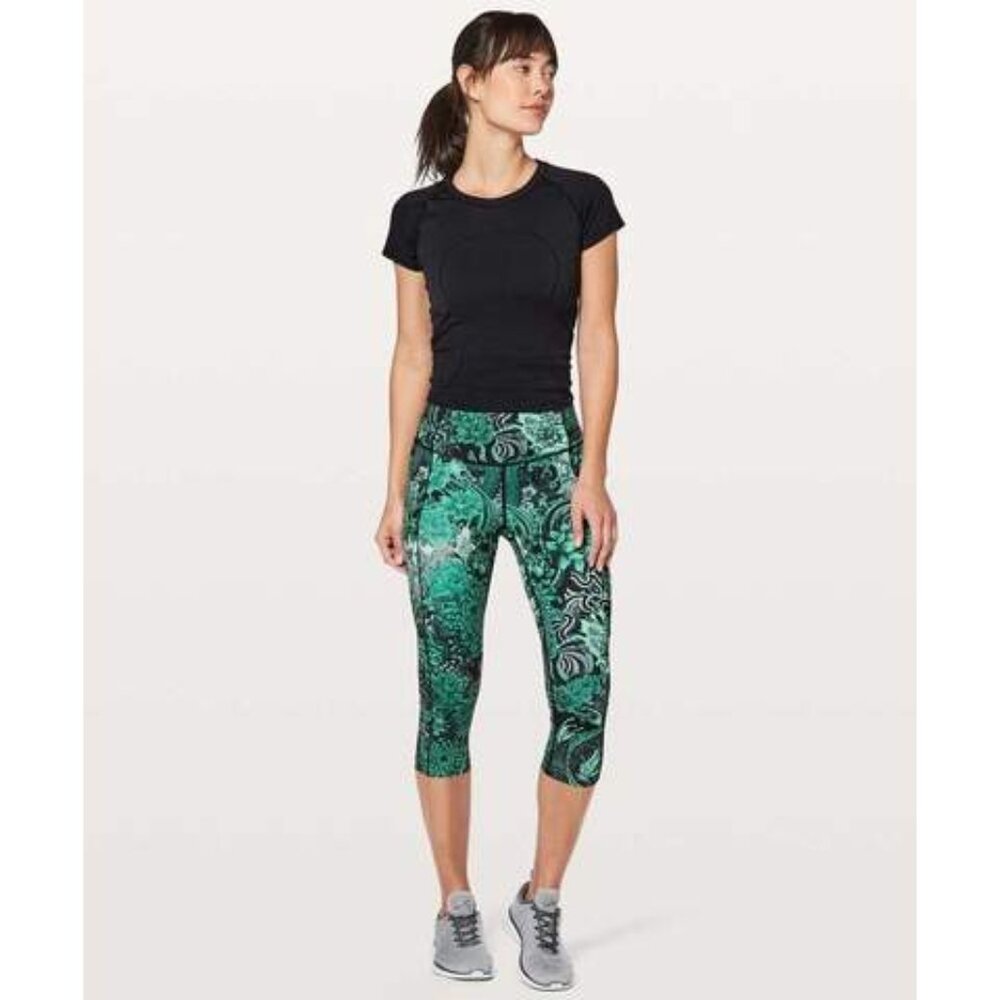 Lululemon Fast & Free Crop II Nulux 19" in Memoir Multi Green, size 4
